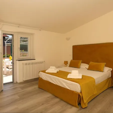 Relais Chiara Free Parking Будинок відпочинку Сорренто