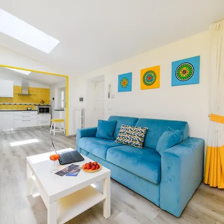 Estate4home - Relais Chiara Free Parking Будинок відпочинку Сорренто