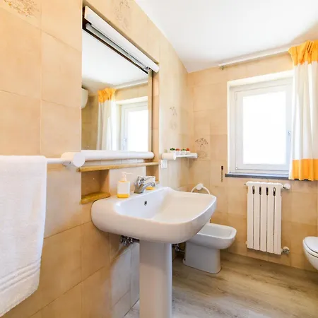 Будинок відпочинку Estate4home - Relais Chiara Free Parking