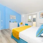 Estate4home - Relais Chiara Free Parking סורנטו