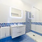 Estate4home - Relais Chiara Free Parking * סורנטו