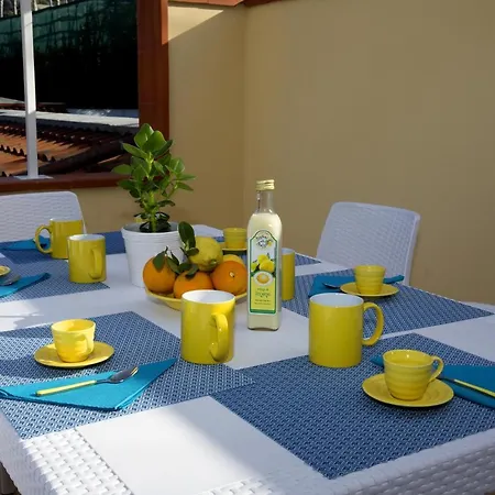 Relais Chiara Free Parking Σορέντο